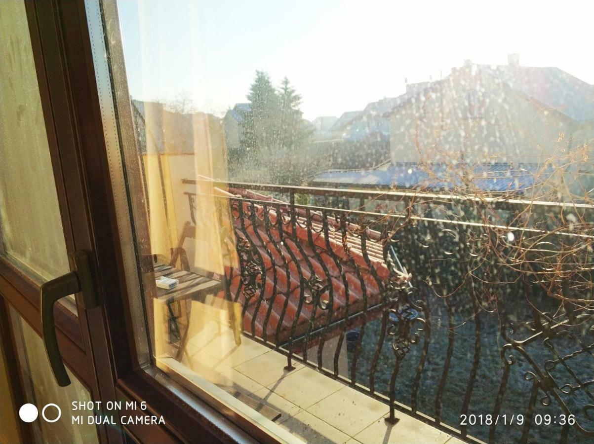 Np Sunshine Hostel Rybie Exterior photo